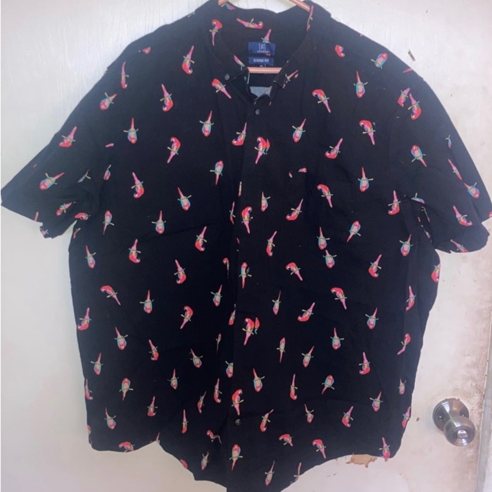 SOLD: Men’s Hawaiian Style Top!!